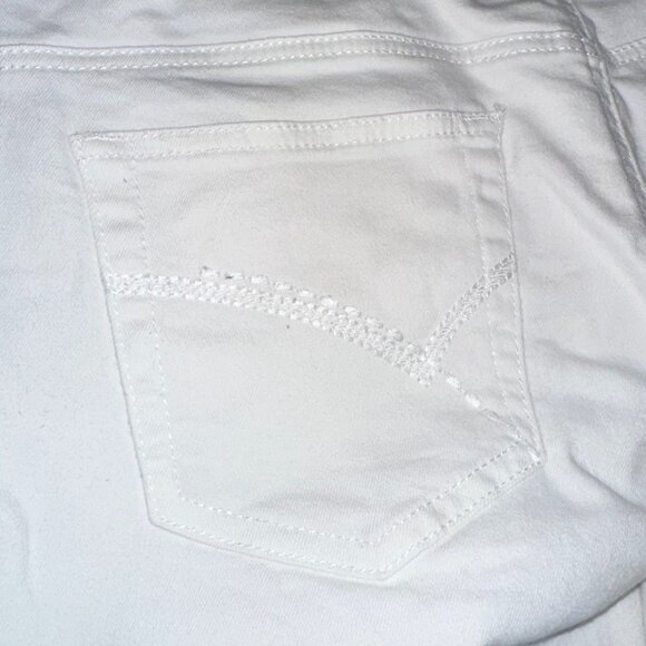 Suzanne Betro*Accented Ankle White Denim Jeans - Picture 6 of 10